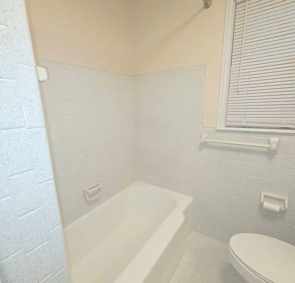 1204 W Lee Ave — Photo 11