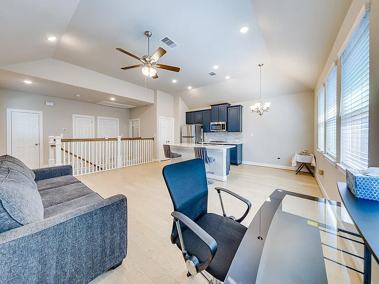 11913 Briarwood Hill Way — Photo 4