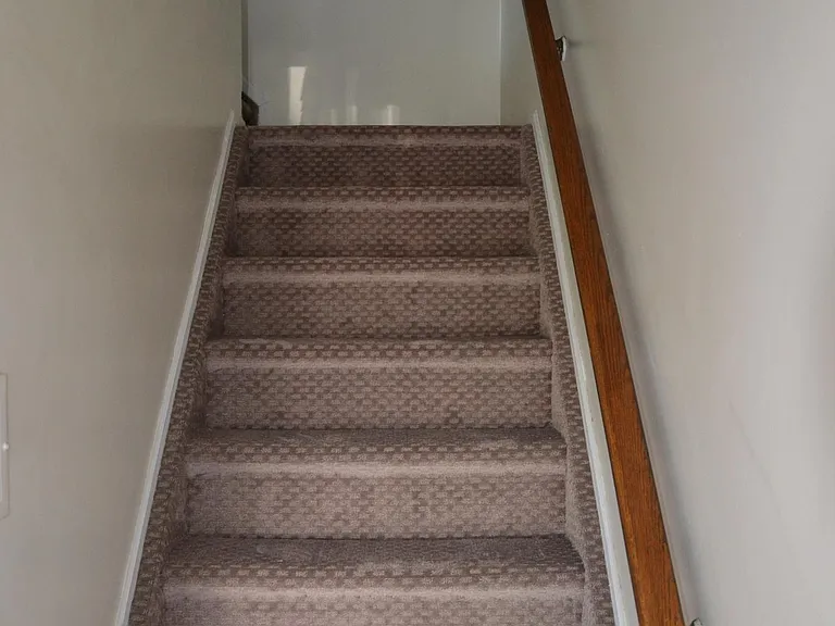 368 Mayfair Pl — Photo 2