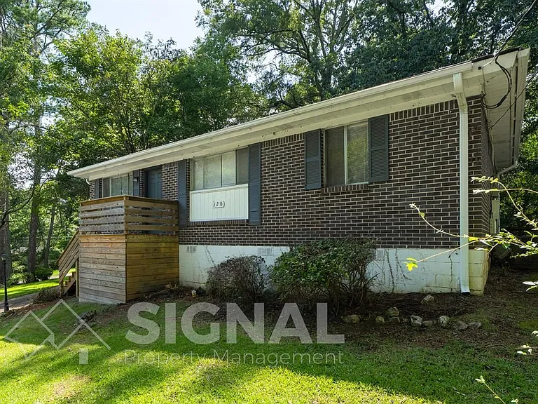 320 Argonne Dr — Photo 2