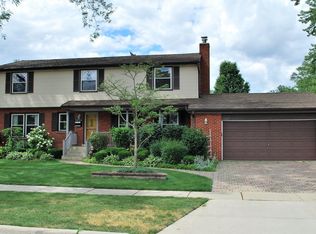 1800 Cedar Ct, Des Plaines, IL 60018