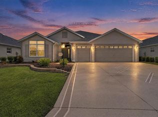 958 LONG LEAF LANE, THE VILLAGES, FL 32163