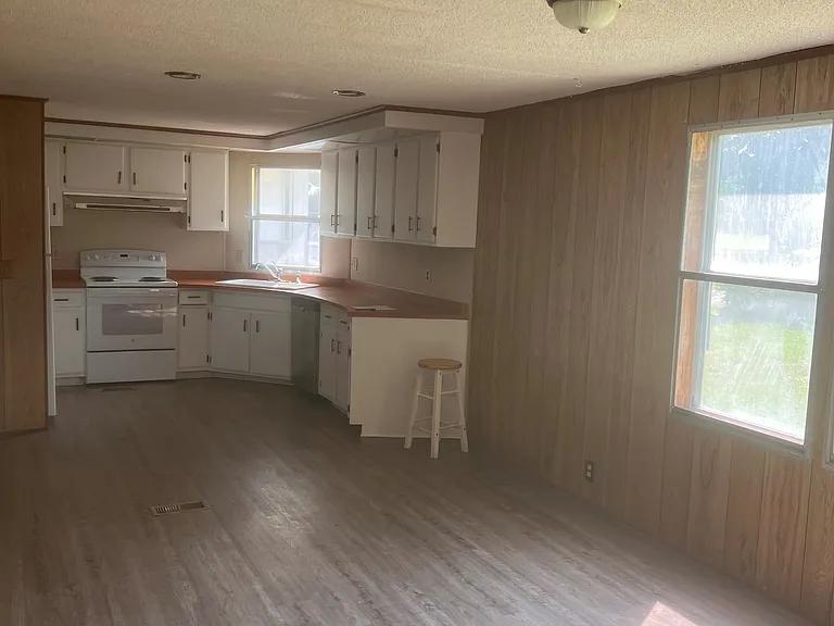 5413 Butler Rd — Photo 4