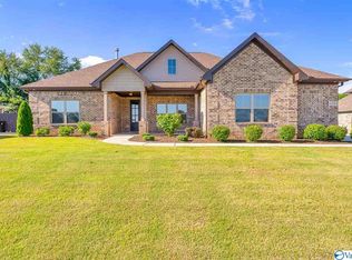 126 Davis Downs Rd, Meridianville, AL 35759