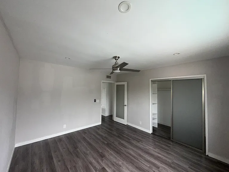 345 S Doheny Dr #304 — Photo 20