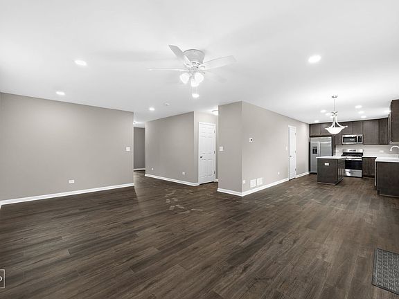 5th image of 320 Marshall Dr