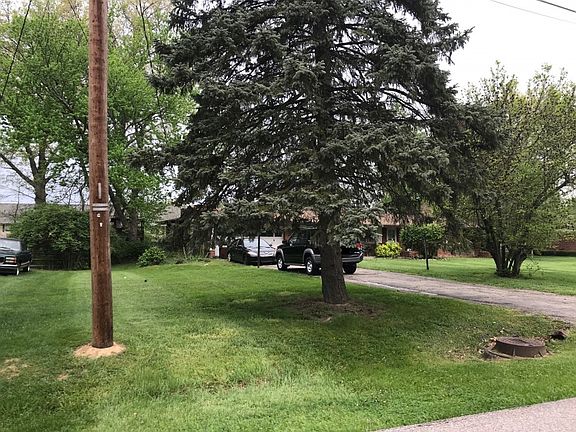 3rd image of 4603 Elmont Dr