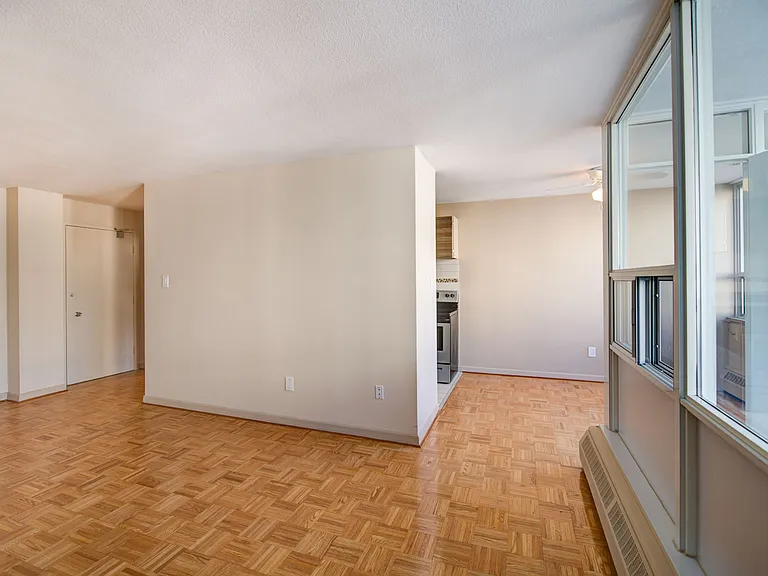 44 Dunfield Ave — Photo 21