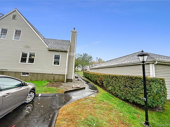 3rd image of 35 W Village Ct Unit 35