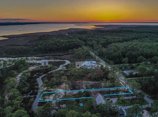 8 W Nursery Rd, Pt Washington, FL 32459