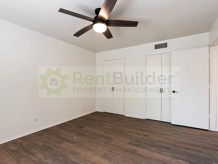 1601 Pennsylvania St NE #4 — Photo 18