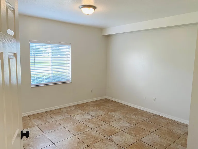 483 Las Cortes Ln #101 — Photo 16
