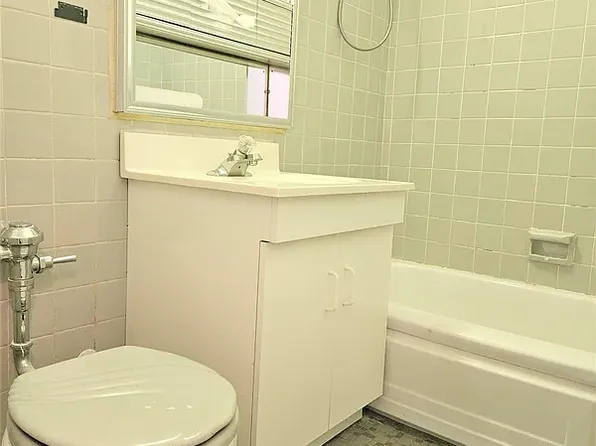 99-06 58th Avenue image 11 of 21