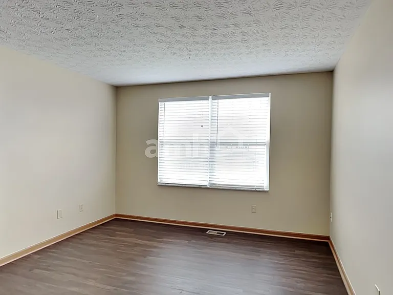 4226 Sestos Dr — Photo 9