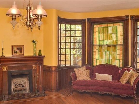 4th image of 3718 Morris Pl