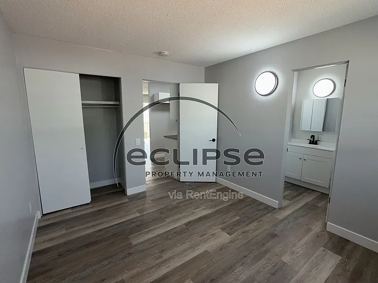Summit View Apartments — Photo 66