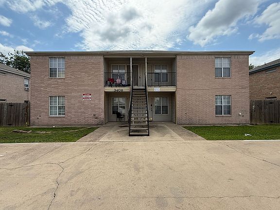 2nd image of 3408 Barcelona Dr #A