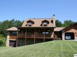 1032 Powder Springs Rd, Sevierville, TN 37876
