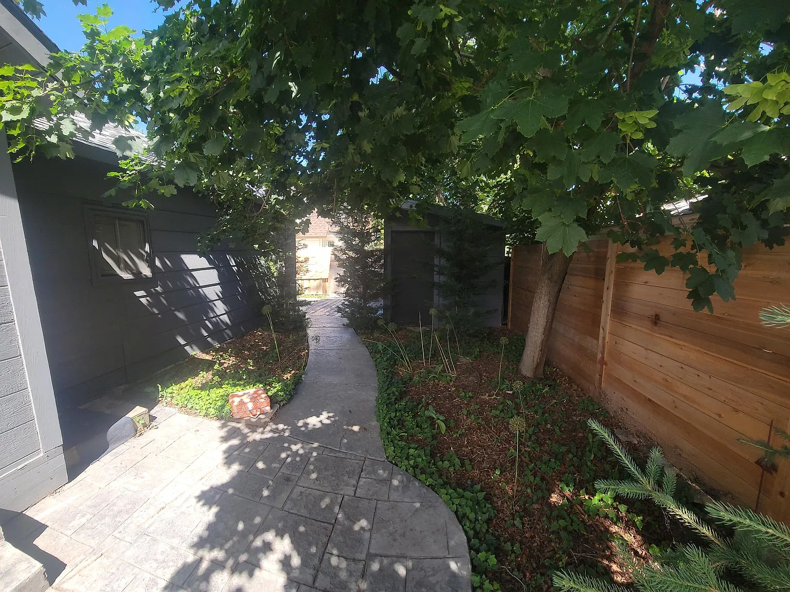 2 bed, 1092 sqft, $1,990 — Photo 3