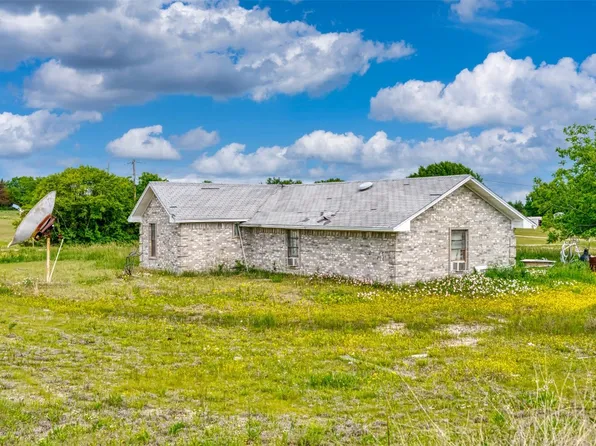 292 Sunny Ln #A, Bells, TX 75414