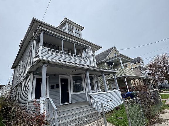 2nd image of 88 6th St #88