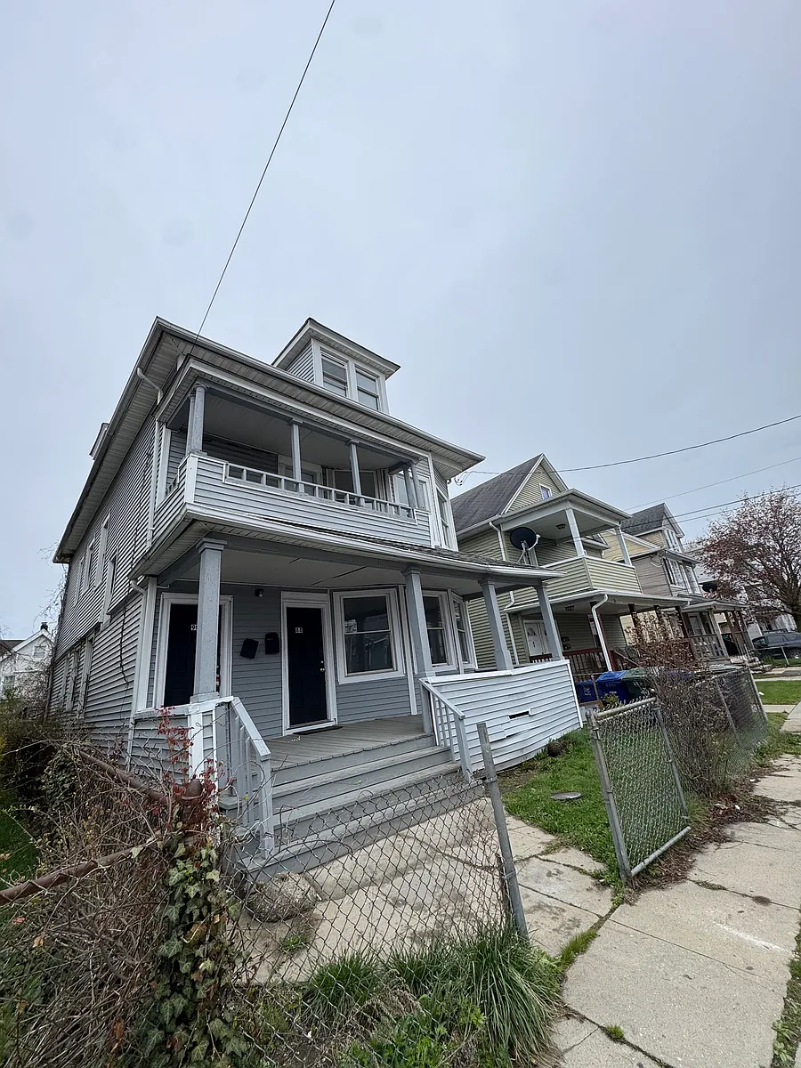 Building Photo - 88 6th St #2B