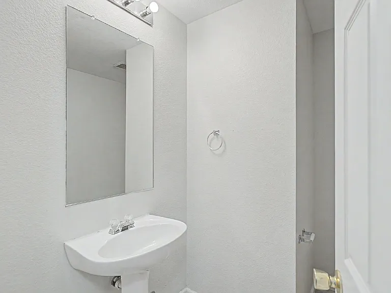 21390 E 48th Pl — Photo 13