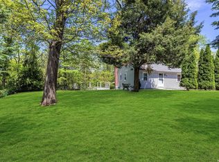 6 Satinwood Rd, Rocky Point, NY 11778