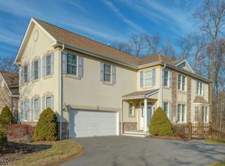 10 Wyckoff Way, Chester, NJ 07930