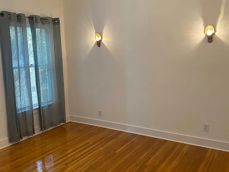366 N Curson Ave #7 — Photo 14