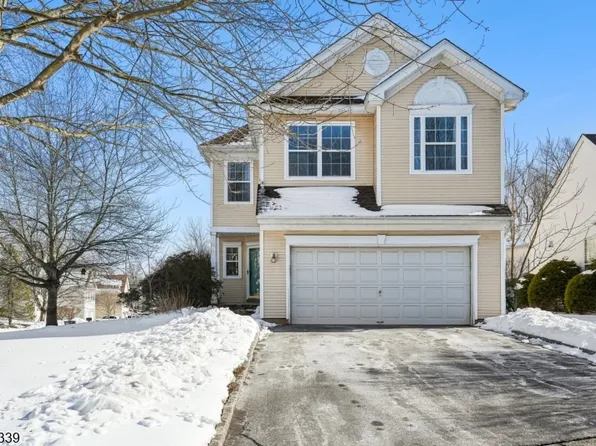 1 Smoke House Ct, Readington Twp., NJ 08889