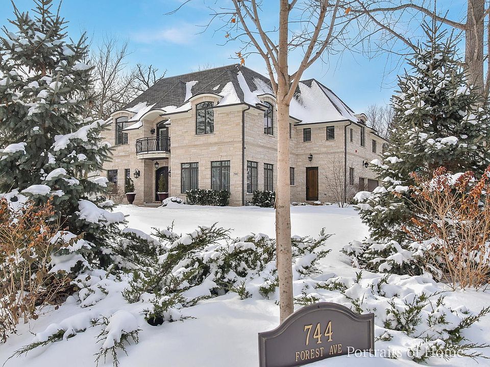 744 Forest Ave, Glen Ellyn, IL 60137 Zillow