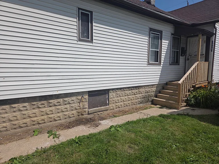 2450B N 7th St — Photo 1