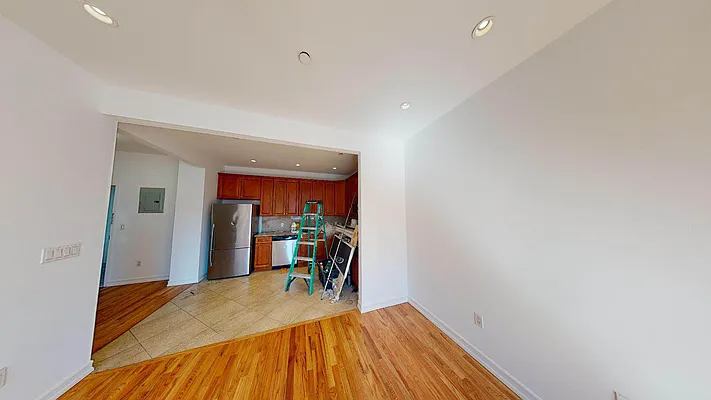 Rented by Avenue Sotheby's International Realty | media 30