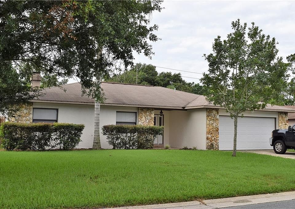 1st image of 228 Cambridge Dr