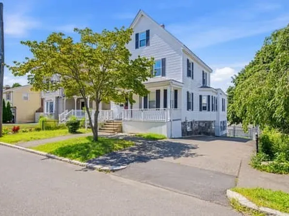 52 Elliott St, Melrose, MA 02176