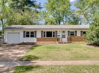 652 Village Square Dr, Hazelwood, MO