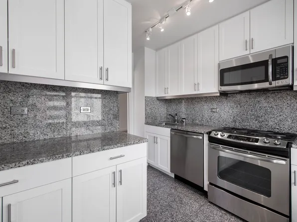 1520 York Avenue image 5 of 12