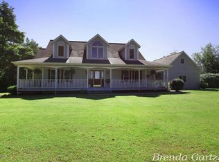 9754 Wolven Ave NE, Rockford, MI 49341