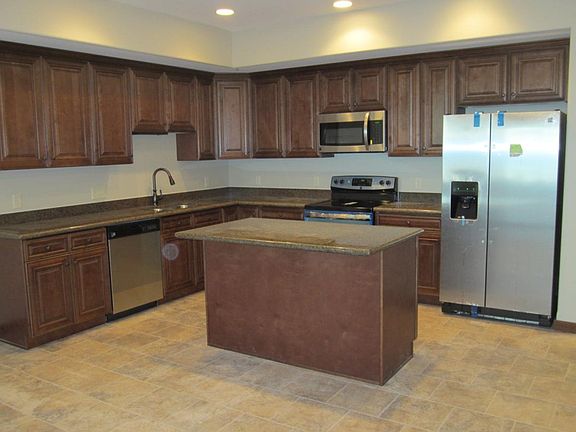 Gourment Kitchen, Granite