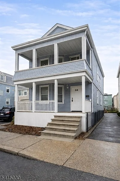 64 N 13th St APT 1 photo 1
