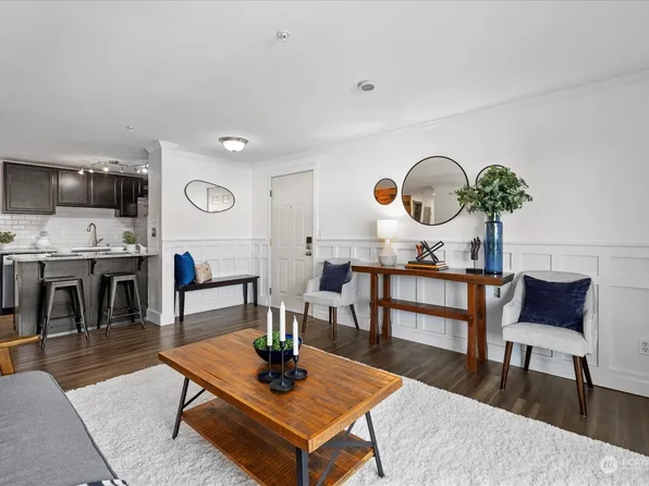 11915 Roseberg Avenue S #312, Seattle, WA 98168