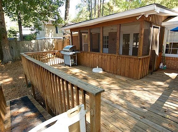 Great deck and gas grill included