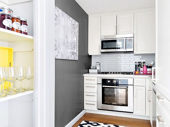 3rd image of 95 W 95th St APT 5F