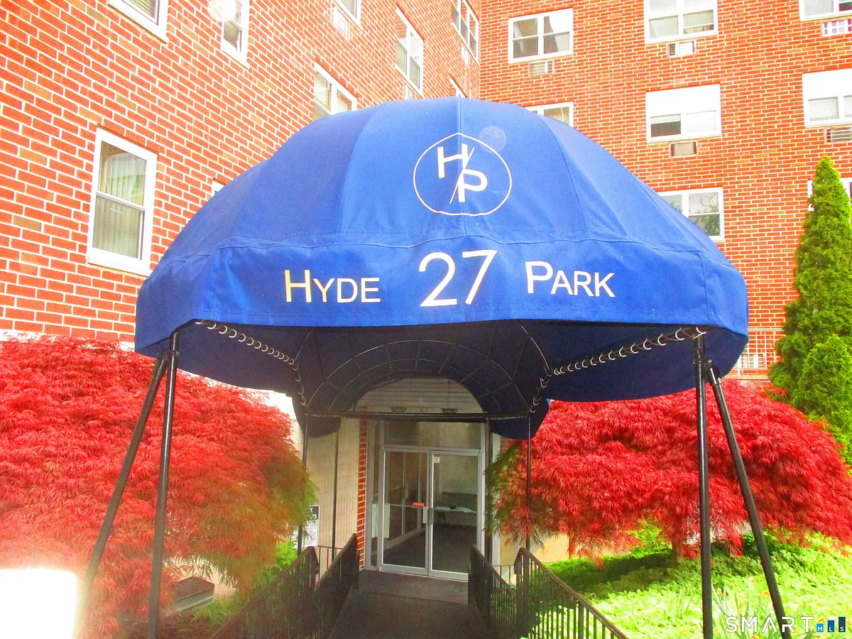 Building Photo - 27 Northill St #6P