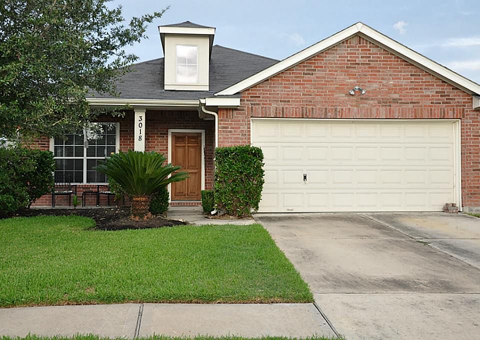 1st image of 3018 Sunset Park Dr