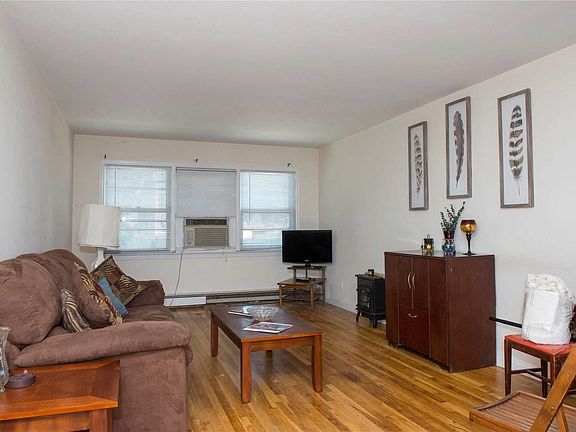 2nd image of 14644 22nd Ave