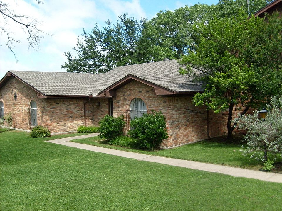 1st image of 7632 Skylake Dr