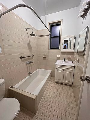 4th image of 31-18 35th St #3G