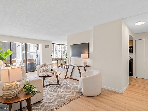 2nd image of 1326 Spruce St APT 708